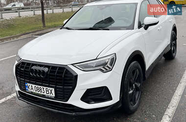 Внедорожник / Кроссовер Audi Q3 2019 в Киеве