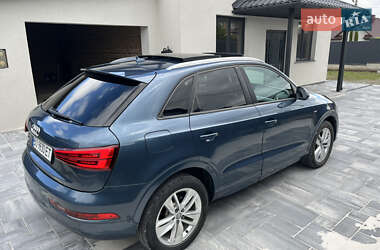 Внедорожник / Кроссовер Audi Q3 2017 в 