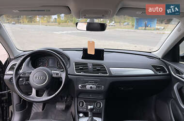 Внедорожник / Кроссовер Audi Q3 2016 в 