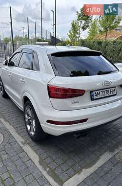 Внедорожник / Кроссовер Audi Q3 2017 в 