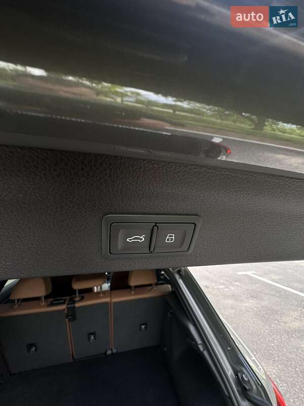 Позашляховик / Кросовер Audi Q3 2020 в Одесі