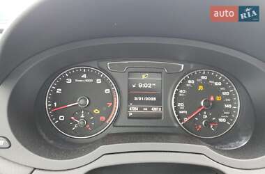 Внедорожник / Кроссовер Audi Q3 2016 в 