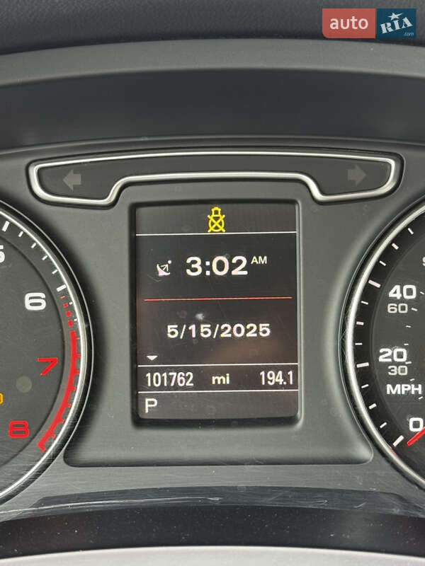 Позашляховик / Кросовер Audi Q3 2015 в Києві