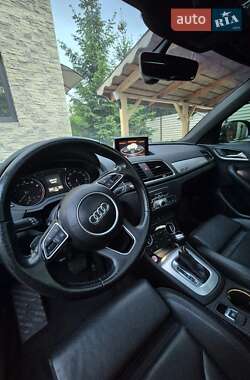 Внедорожник / Кроссовер Audi Q3 2016 в 