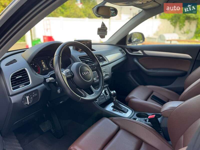 Позашляховик / Кросовер Audi Q3 2015 в Одесі