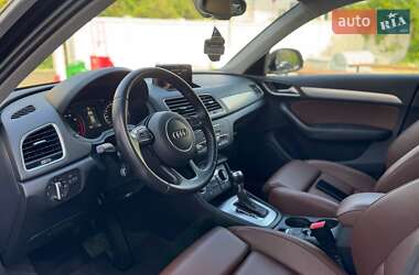 Внедорожник / Кроссовер Audi Q3 2015 в 