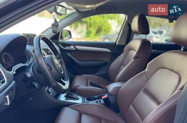 Внедорожник / Кроссовер Audi Q3 2015 в 