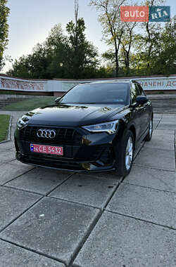Внедорожник / Кроссовер Audi Q3 2022 в Покровском