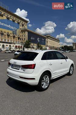 Внедорожник / Кроссовер Audi Q3 2016 в 