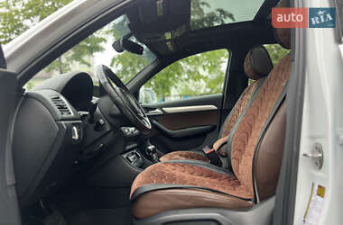 Внедорожник / Кроссовер Audi Q3 2016 в 