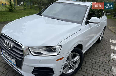 Внедорожник / Кроссовер Audi Q3 2016 в 