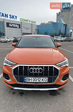 Позашляховик / Кросовер Audi Q3 2023 в Одесі