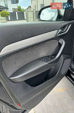 Внедорожник / Кроссовер Audi Q3 2013 в 
