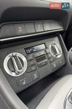 Внедорожник / Кроссовер Audi Q3 2013 в 