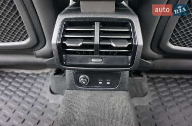 Внедорожник / Кроссовер Audi Q3 2023 в 