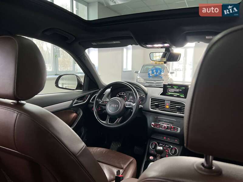Позашляховик / Кросовер Audi Q3 2016 в Полтаві