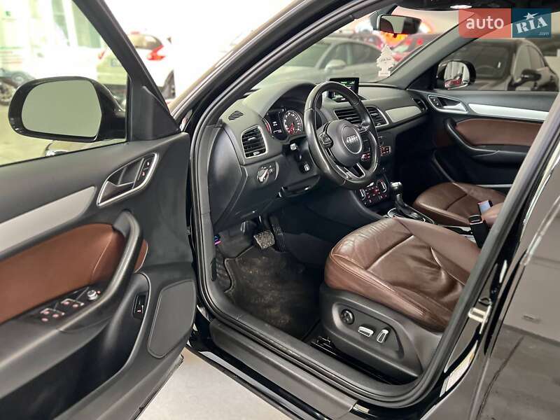 Позашляховик / Кросовер Audi Q3 2016 в Полтаві