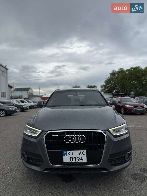 Внедорожник / Кроссовер Audi Q3 2014 в 