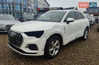 Внедорожник / Кроссовер Audi Q3 2019 в 