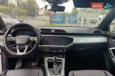 Внедорожник / Кроссовер Audi Q3 2019 в 