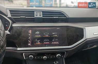 Внедорожник / Кроссовер Audi Q3 2019 в 
