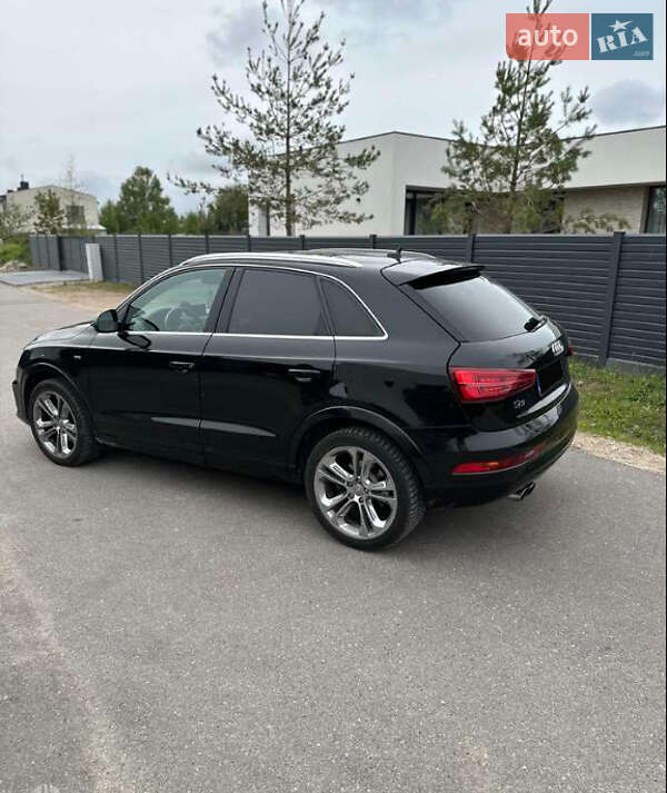 Внедорожник / Кроссовер Audi Q3 2017 в Киеве