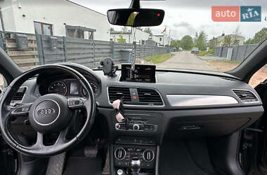 Внедорожник / Кроссовер Audi Q3 2017 в 