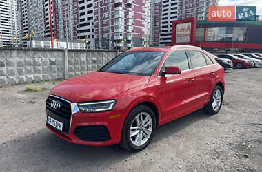 Внедорожник / Кроссовер Audi Q3 2017 в Киеве