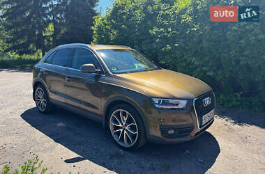 Внедорожник / Кроссовер Audi Q3 2012 в 