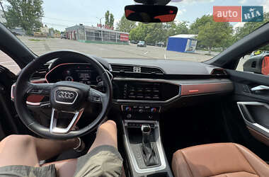 Внедорожник / Кроссовер Audi Q3 2020 в 