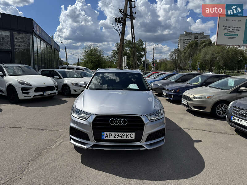 Внедорожник / Кроссовер Audi Q3 2018 в 