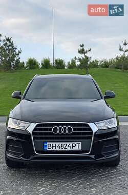 Внедорожник / Кроссовер Audi Q3 2016 в 