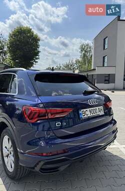 Внедорожник / Кроссовер Audi Q3 2021 в 