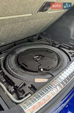Внедорожник / Кроссовер Audi Q3 2021 в 