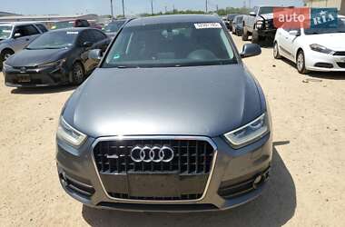 Внедорожник / Кроссовер Audi Q3 2014 в 