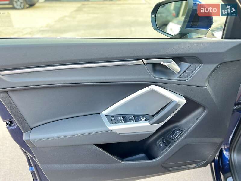 Внедорожник / Кроссовер Audi Q3 2021 в Чернигове фото 14 Внедорожник / Кроссовер Audi Q3 2021 в Чернигове