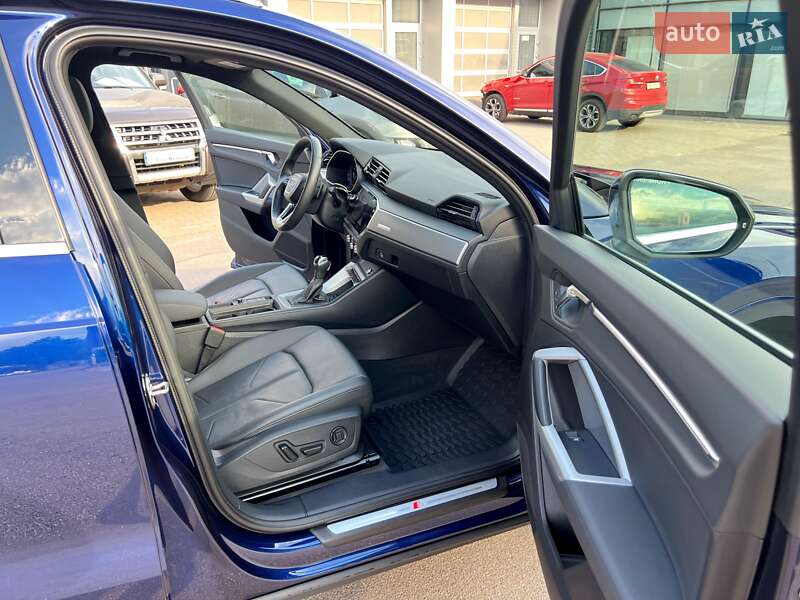 Внедорожник / Кроссовер Audi Q3 2021 в Чернигове фото 28 Внедорожник / Кроссовер Audi Q3 2021 в Чернигове