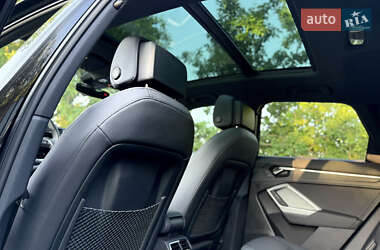 Внедорожник / Кроссовер Audi Q3 2023 в 