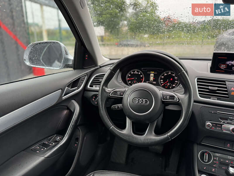 Позашляховик / Кросовер Audi Q3 2015 в Луцьку