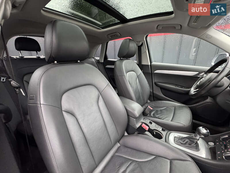 Позашляховик / Кросовер Audi Q3 2015 в Луцьку