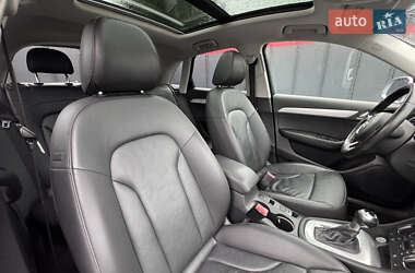 Внедорожник / Кроссовер Audi Q3 2015 в 