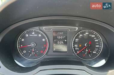 Внедорожник / Кроссовер Audi Q3 2016 в 