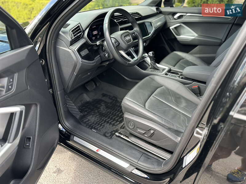 Позашляховик / Кросовер Audi Q3 2019 в Вінниці