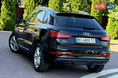 Позашляховик / Кросовер Audi Q3 2016 в 