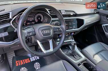 Внедорожник / Кроссовер Audi Q3 2019 в 