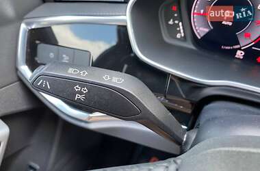 Внедорожник / Кроссовер Audi Q3 2019 в 