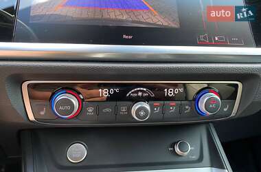 Внедорожник / Кроссовер Audi Q3 2019 в 