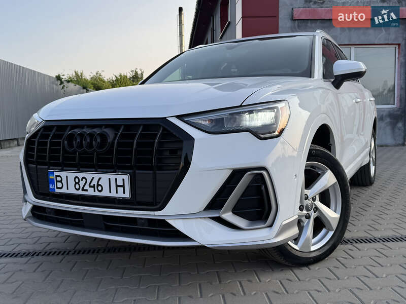 Внедорожник / Кроссовер Audi Q3 2019 в 