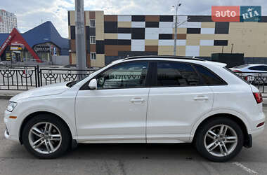 Внедорожник / Кроссовер Audi Q3 2017 в 