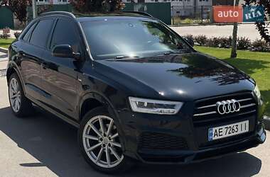 Внедорожник / Кроссовер Audi Q3 2017 в 